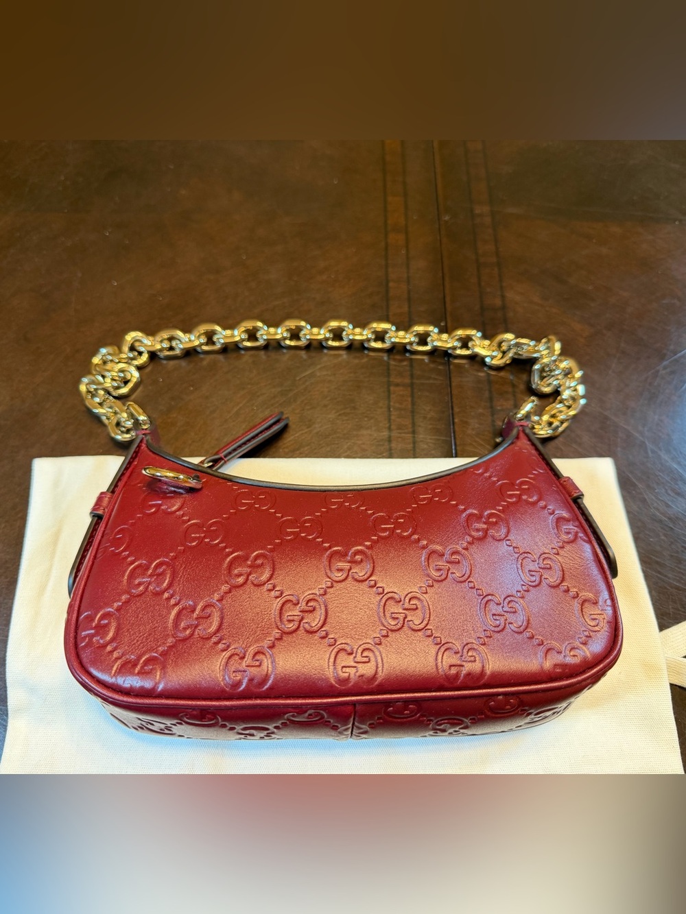 New Authentic Gucci GG Logo Embossed Leather Shoulder Bag Burgundy - Picture 10 of 15